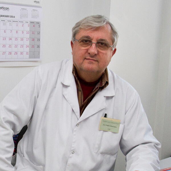 д-р Стефан Кюшелиев