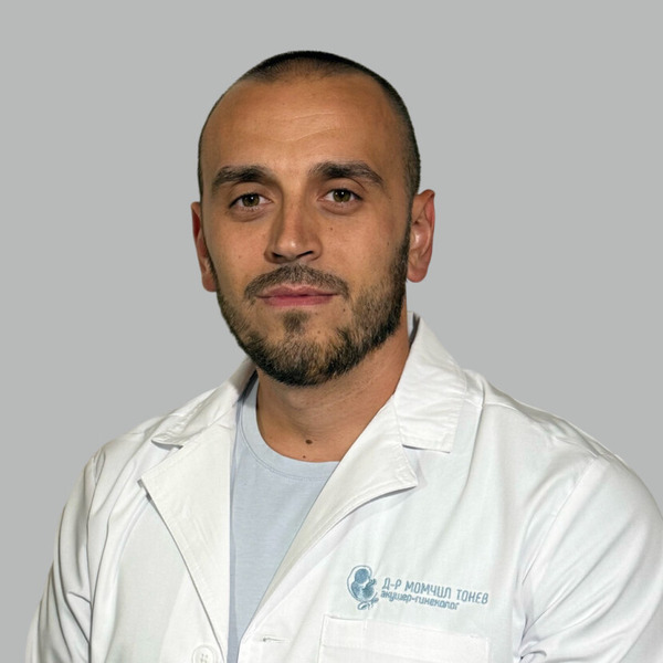 Д-р Момчил Тонев